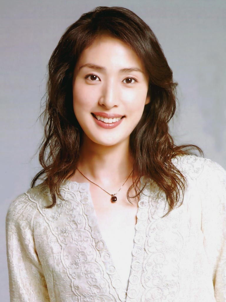 天海祐希さん白石美帆さんお誕生日おめでとうございます 今日は地球歌の日 今日はにちなんだ日がいっぱい ちちとハハのなんでもブログ
